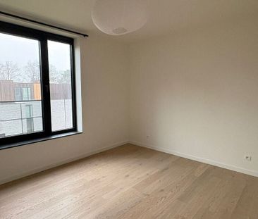 Appartement te huur in Genk voor € 1.050 met 2 slaapkamers - Photo 3