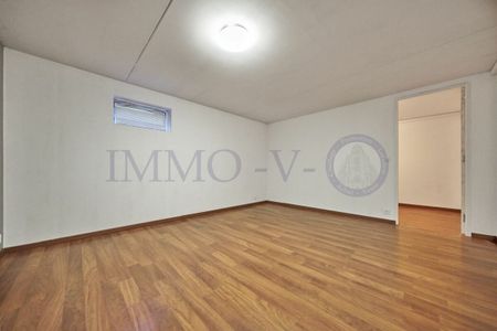 IDEALEMENT SITUEE AU CALME AVEC JARDIN - Foto 3