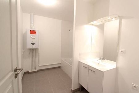 Appartement 3 pièces - - Photo 4