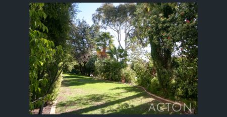 Light & Bright Apartment - Photo 5