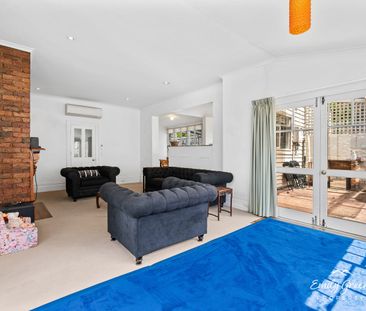 13 Proctors Road, Dynnyrne, Tas 7005 - Photo 1
