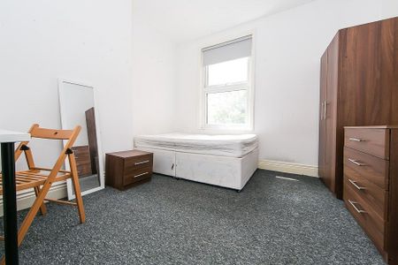 Estcourt Terrace, Headingley, Leeds - Photo 4