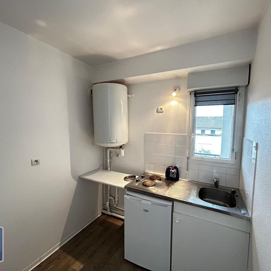 Location Appartement 1 pièce 27m² MONT DE MARSAN 40000 - Photo 1