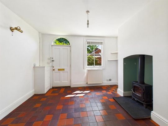 2 bedroom terraced house to rent - Photo 1