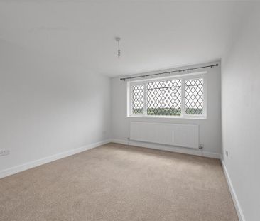 3 bedroom detached house to rent - Photo 3
