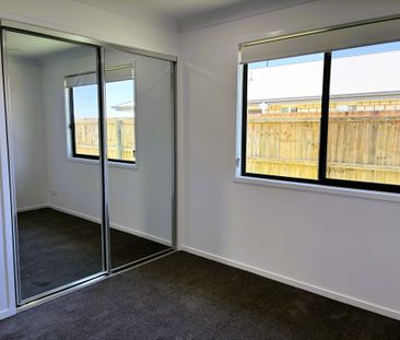 3 Flame Tree Road, Cotswold Hills QLD 4350 - House For Rent | Domain - Photo 4