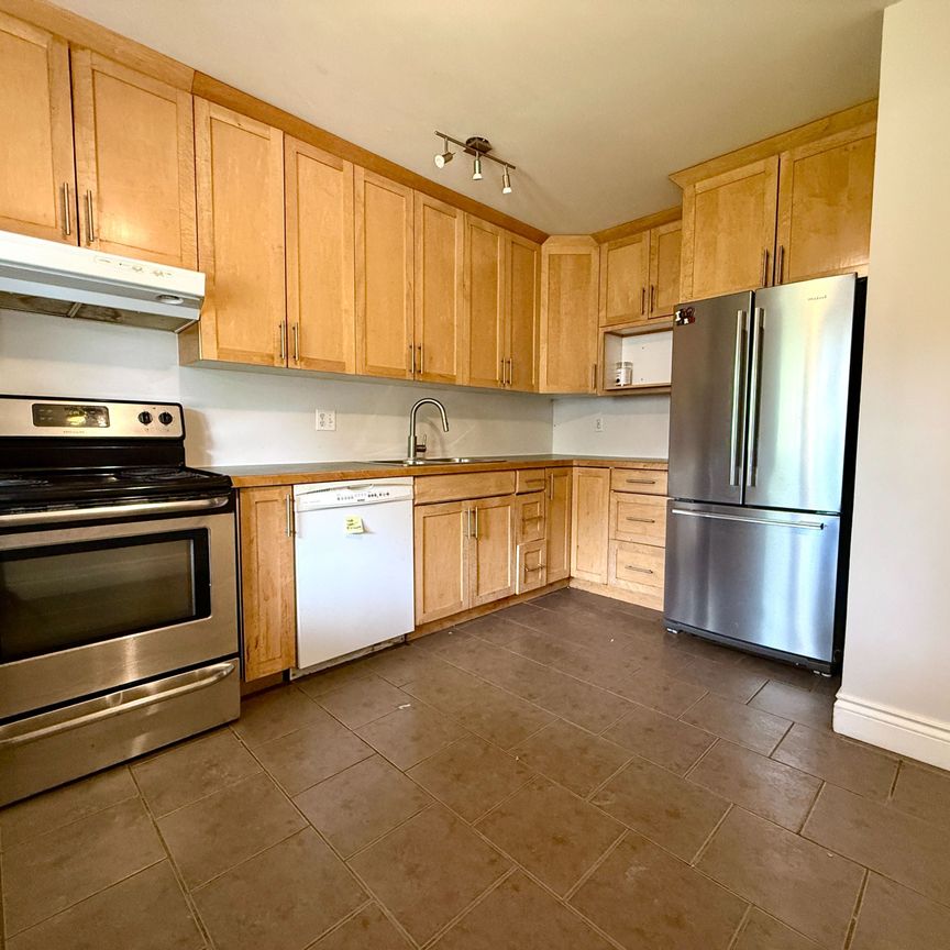 For Lease - 93 Melanie Crescent, Kanata, Ontario - Photo 1