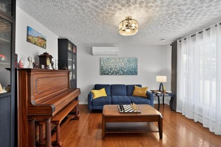 1035 Av. Riel, H7C 2L7, Laval - Photo 3