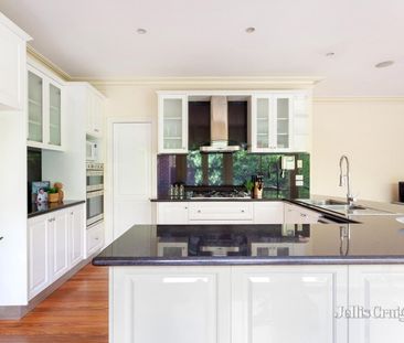 20 Kalang Road, Camberwell VIC 3124 - House For Rent | Domain - Photo 6