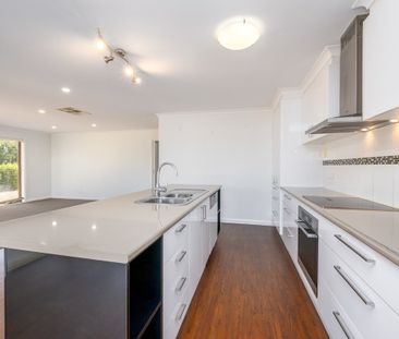 3 Bedroom Home in Kialla - Photo 6