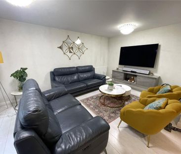 3 bedroom apartment to rent - Photo 3
