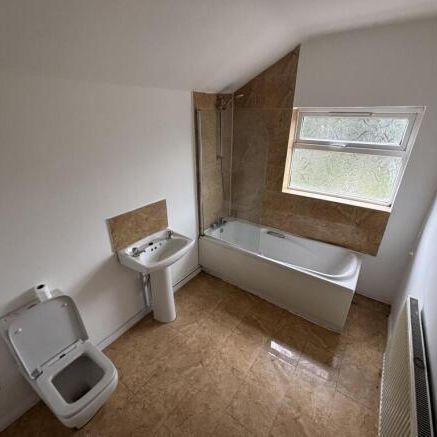 BearwoodHillRoad, BURTON-ON-TRENT - Photo 3