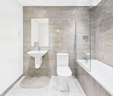 Cromwell Road, Redhill, Surrey, RH1 - Photo 6