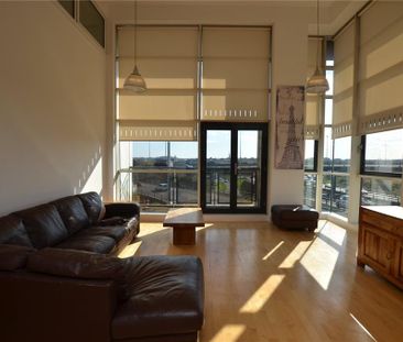 3 bedroom flat to rent - Photo 1