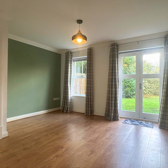 Chester High Road, Neston, CH64 3TE - Photo 1