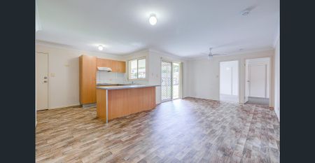 Cozy Family Home - Photo 3