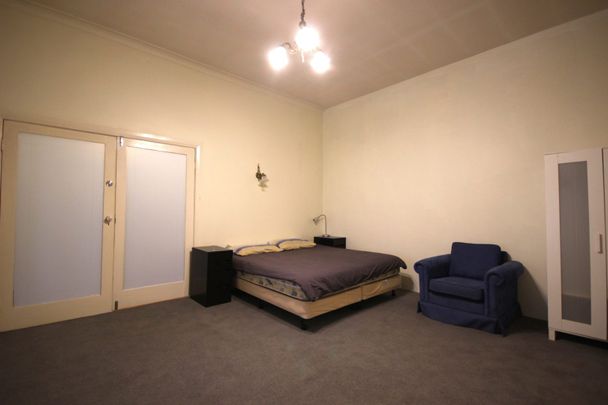 Adelphi Tce (H54), Glenelg – Room G - Photo 1