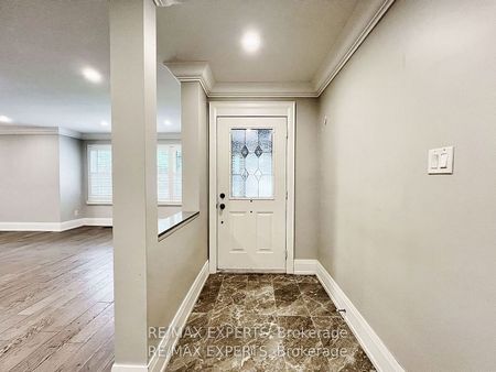 For Lease - 7 Montvale Drive, Toronto, Ontario - Photo 5
