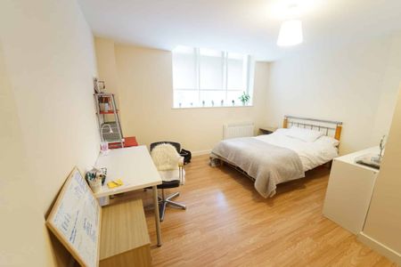 Gold Ensuite - Photo 3