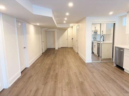 For Lease - 95 Inverness Way Unit# Lower, Bradford West Gwillimbury, Ontario - Photo 3