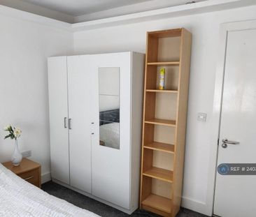 1 bedroom in a house share to rent - Photo 5