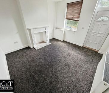 3 bedroom end of terrace house to rent - Photo 1