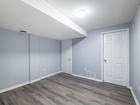 For Lease - 87 Buick Boulevard, Brampton, Ontario - Photo 5