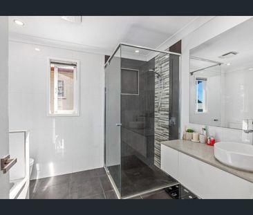 13 Gilmore Street, Leichhardt, Qld 4305 - Photo 3