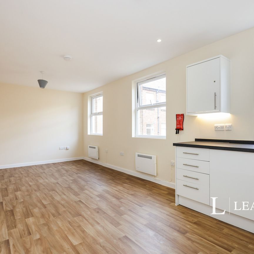 1 bedroom apartment to rent St. Peters Gardens, Marefair, Northampton, Northamptonshire, NN1 - Photo 1