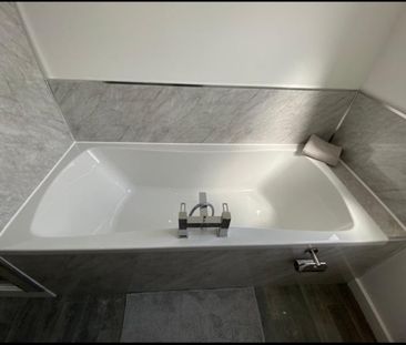 Room in a Shared House, Wallasey Road, CH44 - Photo 4