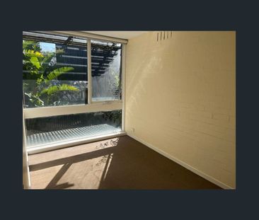 1/37A Canterbury Rd, Toorak, Vic 3142 - Photo 6