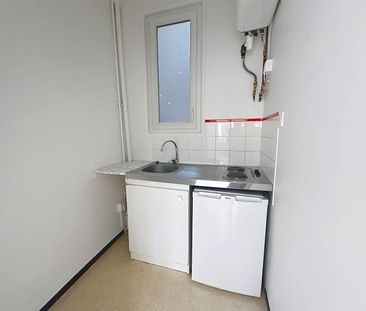 Appartement à louer - REIMS- HYPER CENTRE - Photo 2