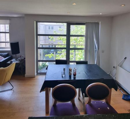 2 bedroom private hall to rent - Photo 3