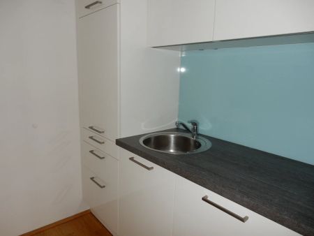 Unbefristet und Ablösefrei! Praktische 2 Zimmer Wohnung! - Photo 2