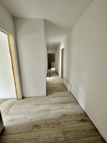 Großzügige Neubau Dachgeschosswohnung in ruhiger Lage - Photo 3