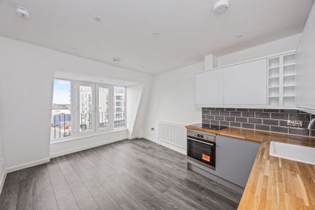 Brighton Road, Shoreham-By-Sea, BN43 - Photo 2