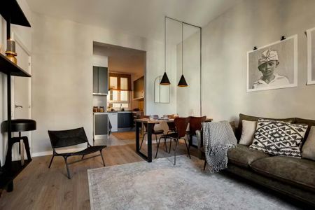 Carrer Gran de Gràcia, Barcelona, Catalonia 08012 - Photo 4