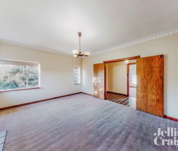 2 Bed, 1 Bath - Photo 4