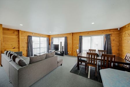 Spacious on Cargill - Photo 5