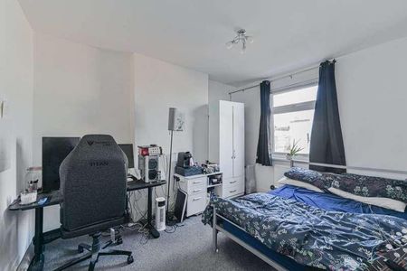 Ascot Road, Tooting, SW17 - Photo 3