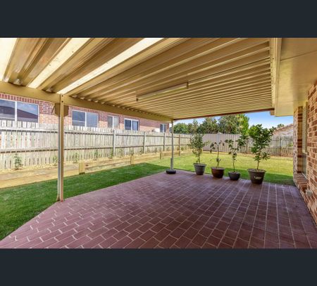 144 Spring Street, Middle Ridge, Qld 4350 - Photo 4