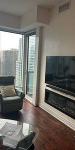 Chic Furnished 1b/1b + Den Sunset View Condo in Downtown Toronto, - Photo 3