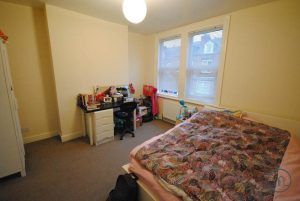 40 Hartley Avenue, Leeds, LS6 2LP - Photo 4