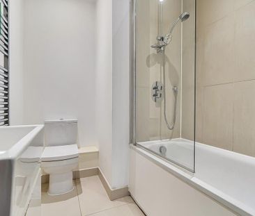 2 bedroom flat to rent - Photo 6