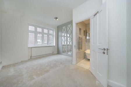3 bedroom flat to rent - Photo 2