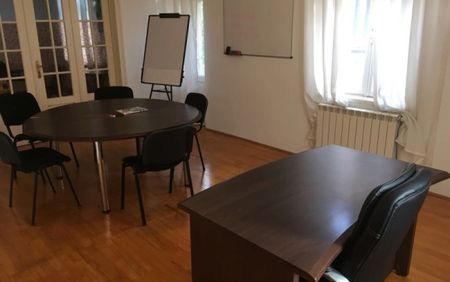 Apartament de inchiriat in vila 1 Mai-Domenii - Fotografie 3