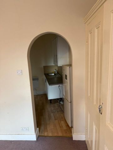 Studio Flat, Lee Road, SE3 - Photo 4