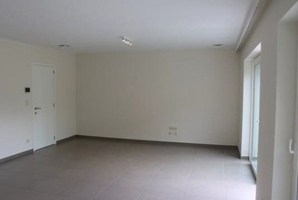 Huis - Te huur - Foto 1