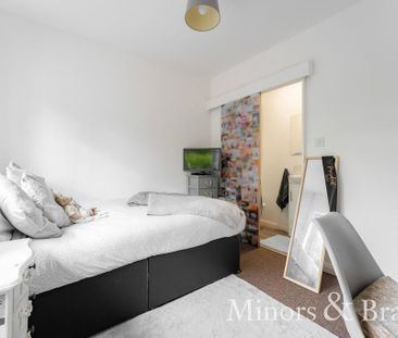 6 bedroom detached bungalow to rent - Photo 5