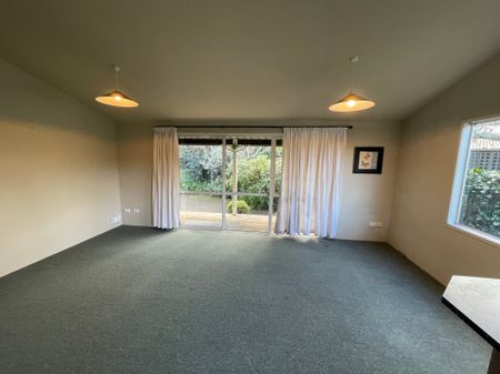 Easy Mahora living - Photo 3